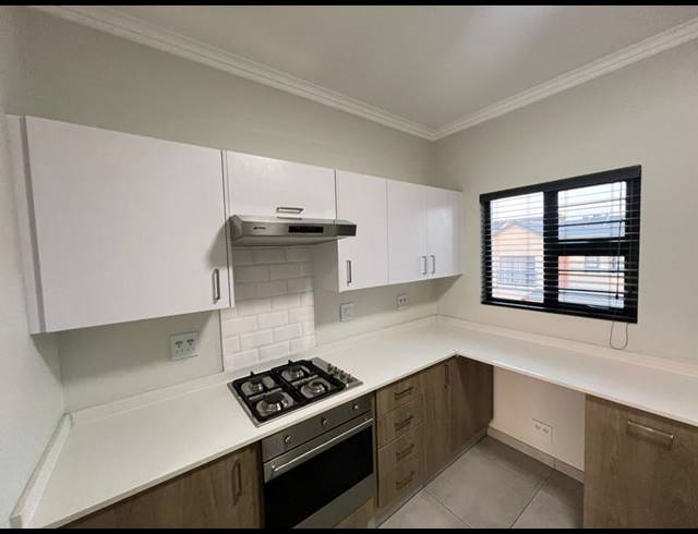 2 BEDROOM APARTMENT FOR SALE IN KYALAMI